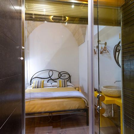 Le Nicchie Luxury Rooms Lecce Bagian luar foto