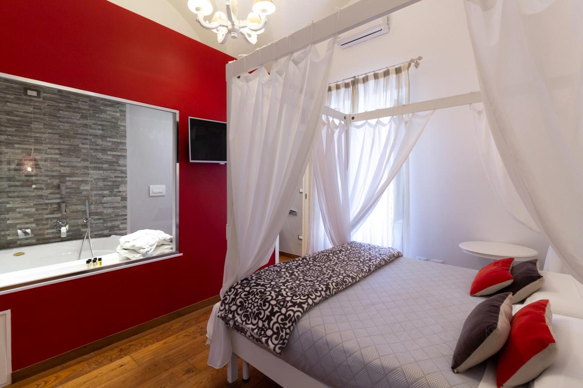 Le Nicchie Luxury Rooms Lecce Bagian luar foto